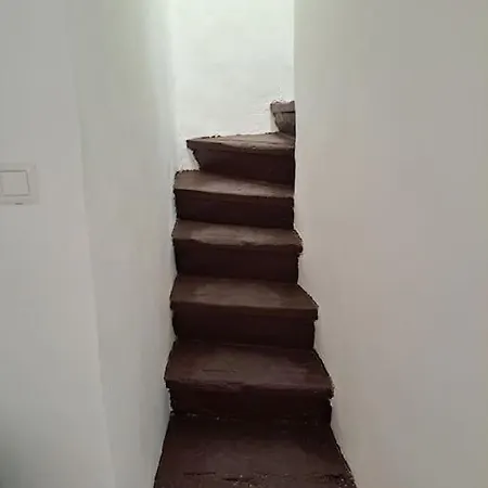 Budgetbnb Petit Duplex Centre Medieval *