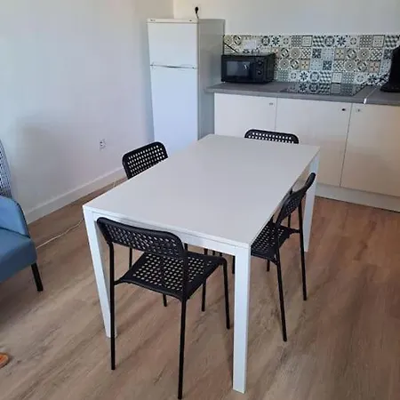 Apartament Budgetbnb Petit Duplex Centre Medieval Hyères
