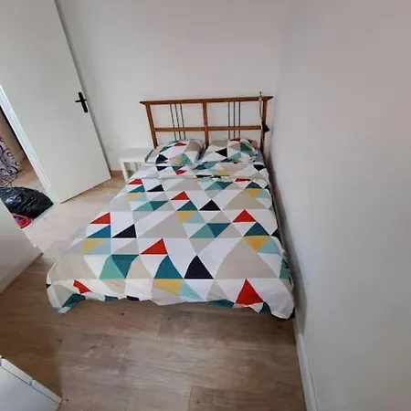 Διαμέρισμα Budgetbnb Petit Duplex Centre Medieval Ιέρ