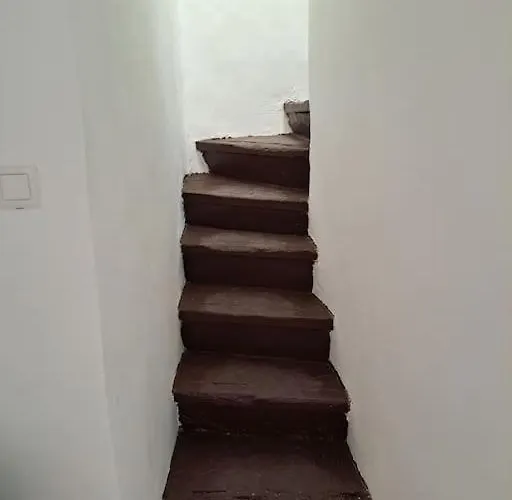 Budgetbnb Petit Duplex Centre Medieval *