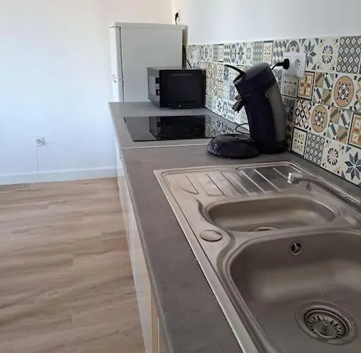 Budgetbnb Petit Duplex Centre Medieval * Hyères