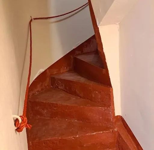 Budgetbnb Petit Duplex Centre Medieval *