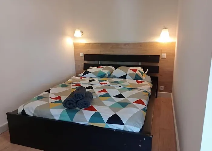 Budgetbnb Petit Duplex Centre Medieval Lejlighed Hyères